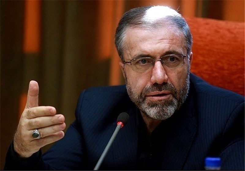 ذوالفقاری: پمپ‌بنزین‌ها و مراکز تأمین نیازهای ضروری به‌هیچ‌عنوان تعطیل نمی‌شود/ مردم به اخبار جعلی توجهی نکنند