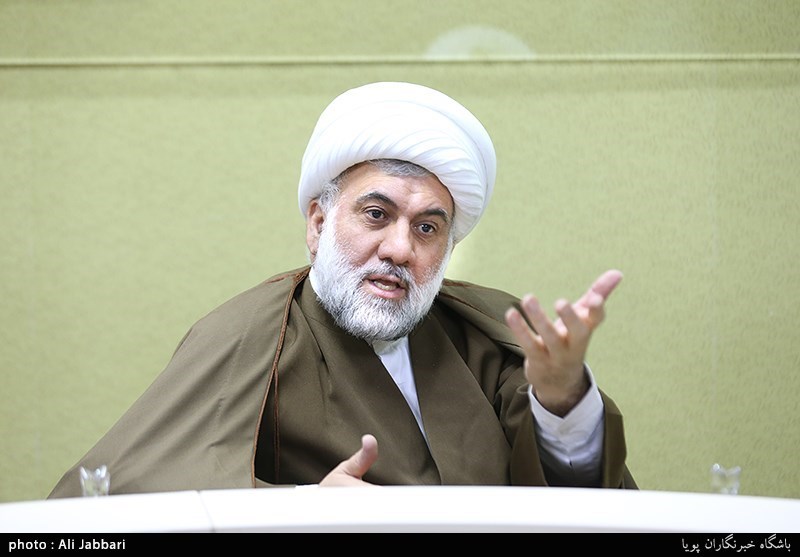 ریاضت: مرحوم هاشمی‌تبار پایه‌گذار خدمات اجتماعی در هیئت‌های مذهبی بود