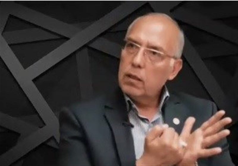 پروفسور کرمی در گفت‌‌وگو با تسنیم: ‌کرونا قدرت سرایت فوق‌العاده‌ای دارد / ‌تنها راه مهار ویروس ‌ماندن در خانه است‌