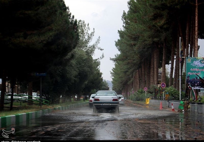 بارش بارن و برف در جادههای 8 استان/ تردد روان در محورهای شمالی بارش بارن و برف در جادههای 8 استان/ تردد روان در محورهای شمالی