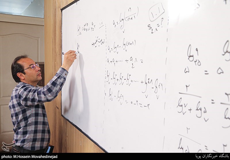تکیلف شبکه آموزش مجازی "سینا" مشخص نیست/ دانش آموزان فعلا با "شاد" شادی کنند! تکیلف شبکه آموزش مجازی "سینا" مشخص نیست/ دانش آموزان فعلا با "شاد" شادی کنند!