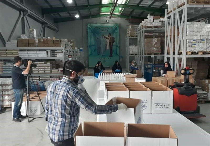 ارسال 90 هزار بسته لوازم بهداشتی مقابله با کرونا به مناطق محروم توسط ستاد اجرایی فرمان امام ارسال 90 هزار بسته لوازم بهداشتی مقابله با کرونا به مناطق محروم توسط ستاد اجرایی فرمان امام