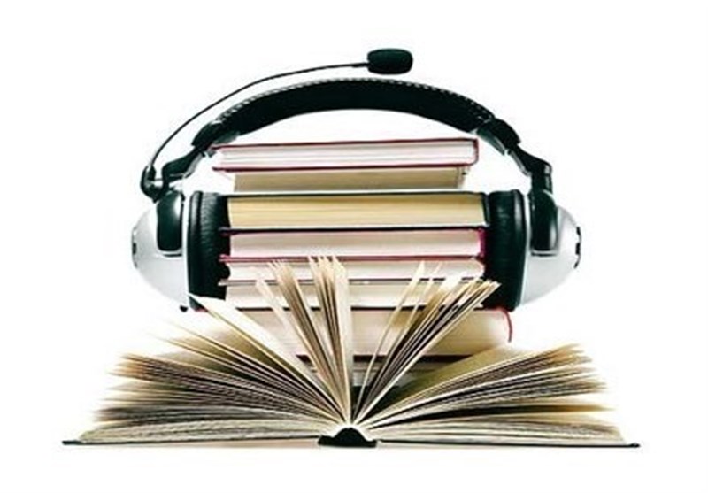 برنامه "صد ثانیه با کتاب" در رادیو/ تأکید معاون صدا: کتاب‌های تجاری و کمک آموزشی معرفی نمی‌شود