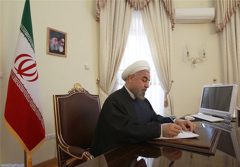 روحانی رئیس جدید جمعیت هلال احمر را منصوب کرد