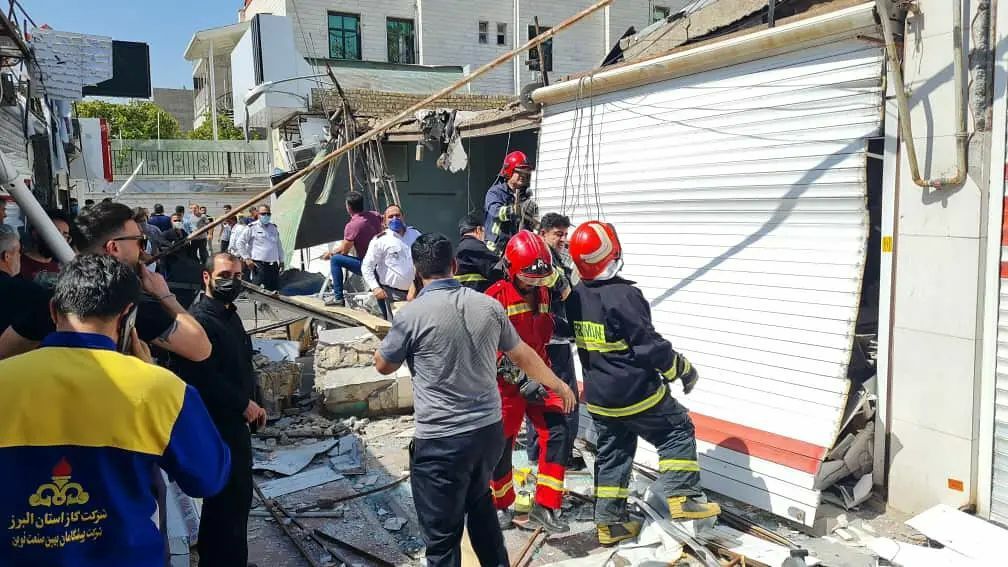 انفجار در بازارچه نظرآباد سبب آسیب به ۱۳ مغازه شد