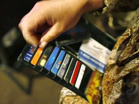 رمز کارت بانکی خود را هر از گاهی تغییر دهید