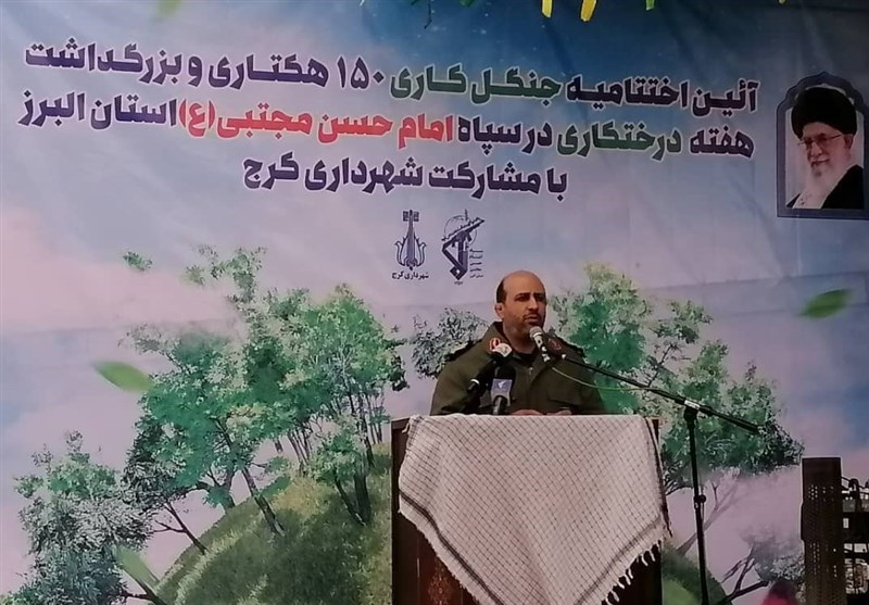 فرمانده سپاه البرز: عملیات کاشت ۴۱ هزار درخت مثمر در گذرگاه شمالی کلانشهر کرج به اتمام رسید