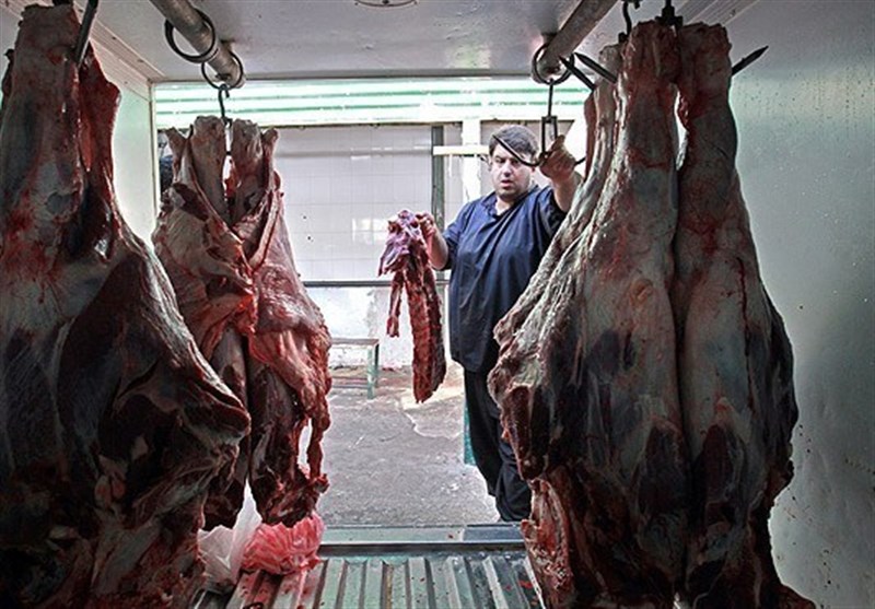 گرانی گوشت در آغاز رمضان/ هرکیلو شقه گوسفندی در فروشگاه مسئول تنظیم بازار ۱۹۷هزار تومان شد