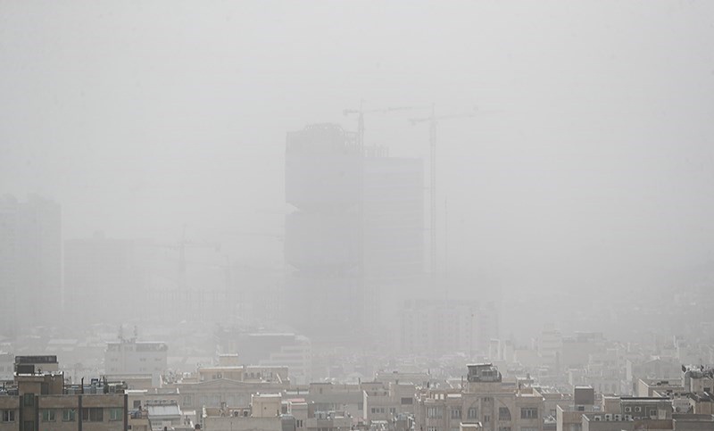 گزارش| گرد و غبار مهمان ناخوانده ایران/ وزش باد شدید و گردوخاک در کشور/ تهران در وضعیت بحرانی
