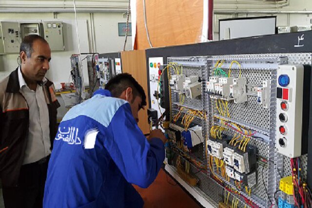 آموزش مهارت‌های فنی و حرفه‌ای به حدود ۳۰ هزار شهروند البرزی