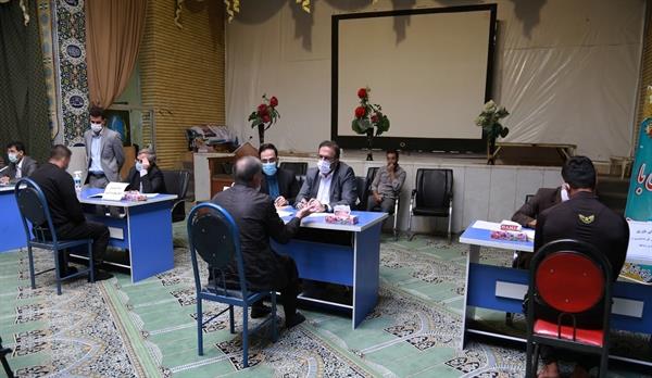 ملاقات رئیس کل دادگستری استان البرز با محکومان امنیتی