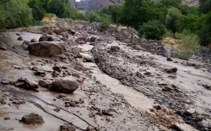 خسارت سنگین سیلاب در روستای ناریان طالقان