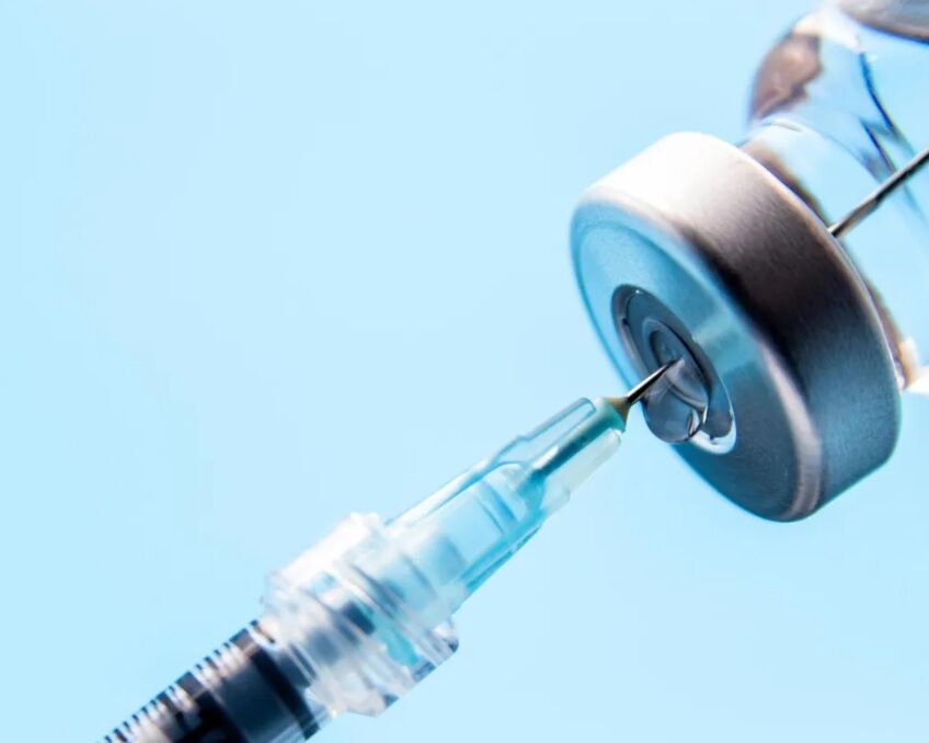 البرزی ها تزریق واکسن کرونا را جدی بگیرند