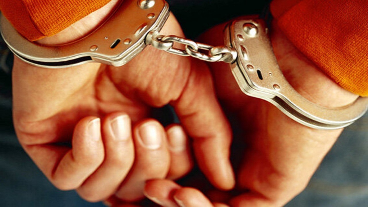 دستگیری سارق حرفه ای منزل با۲۷ فقره سرقت در چهارباغ