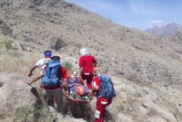 نجات جوان ۲۰ ساله از ارتفاعات آبشار هفت چشمه