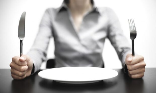 چگونه کمتر احساس گرسنگی کنیم؟ چگونه کمتر احساس گرسنگی کنیم؟