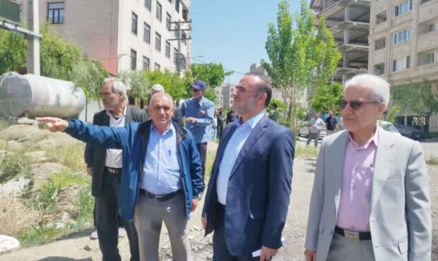 مردم در پیچ و خم عدم انجام وظایف دستگاههای خدمات رسان مردم در پیچ و خم عدم انجام وظایف دستگاههای خدمات رسان