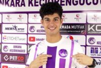 پدیده سپاهان به تیم اروپایی پیوست پدیده سپاهان به تیم اروپایی پیوست