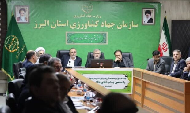 توسعه کشت‌های گلخانه‌ای، اصلاح و احیا باغ‌ها، و افزایش تولیدات کشاورزی یک ضرورت است