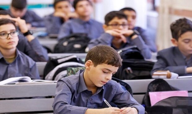 حمایت از ۲ هزار و ۸۰۰ دانش آموز نیازمند و معلول در البرز حمایت از ۲ هزار و ۸۰۰ دانش آموز نیازمند و معلول در البرز