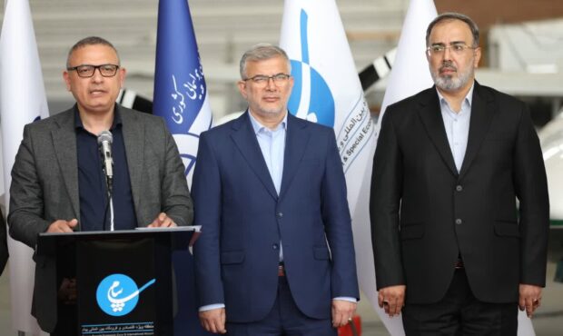 افتتاح رسمی نخستین تاکسی هوایی کشور افتتاح رسمی نخستین تاکسی هوایی کشور