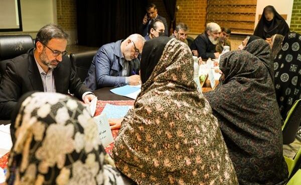 آزادی و اعطای مرخصی به ۵۳ زندانی در جریان بازدید رئیس کل و قضات دادگستری استان البرز از بند نسوان ندامتگاه فردیس